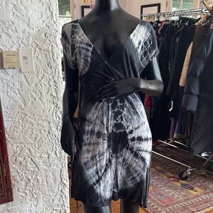 Elegant V-Neck Tie-Dye Mini Dress